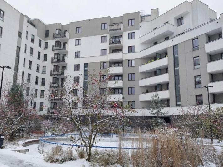 ワルシャワLake Park Apartament With Free Parking Airport Netflixアパートメント エクステリア 写真
