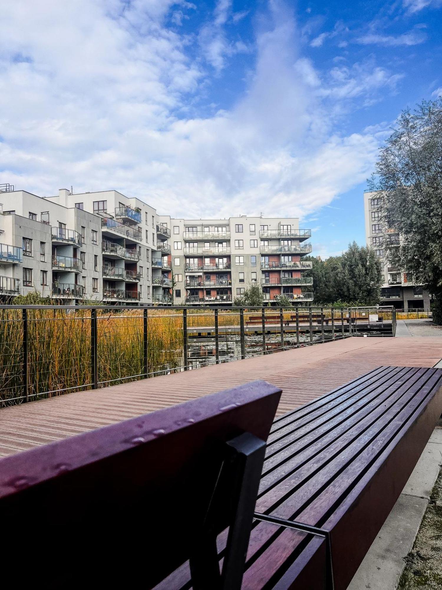 ワルシャワLake Park Apartament With Free Parking Airport Netflixアパートメント エクステリア 写真